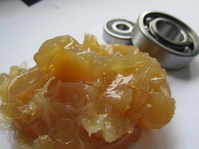 導(dǎo)致軸承潤滑脂漏失的原因有哪些？